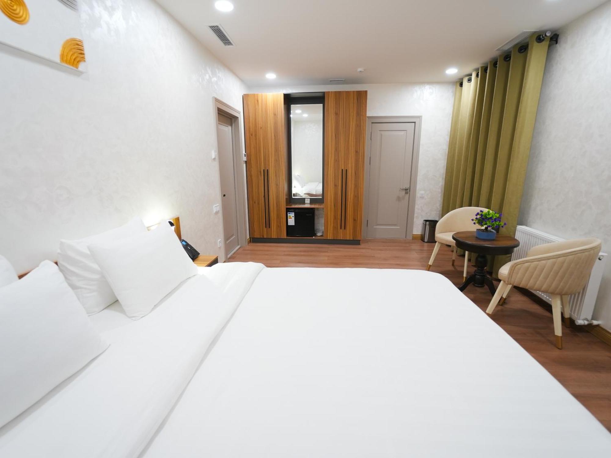 Avant Hotel Tashkent Pool&Spa Eksteriør bilde