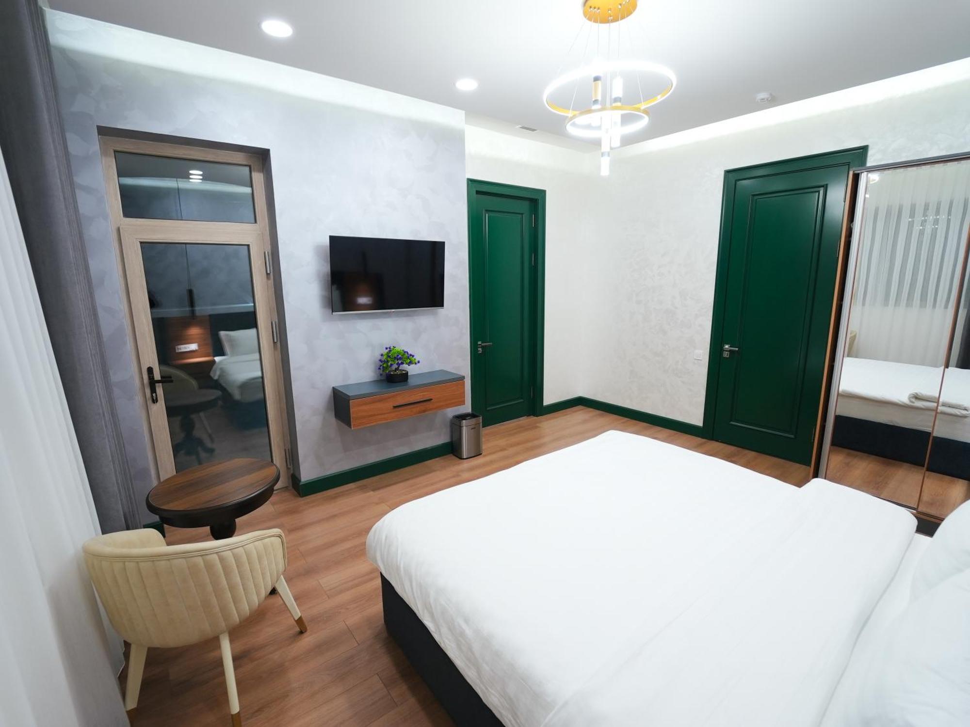 Avant Hotel Tashkent Pool&Spa Eksteriør bilde